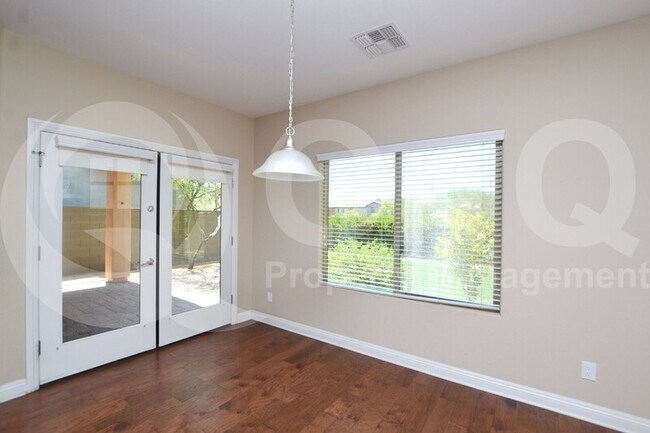 Building Photo - 3747 E Zachary Dr