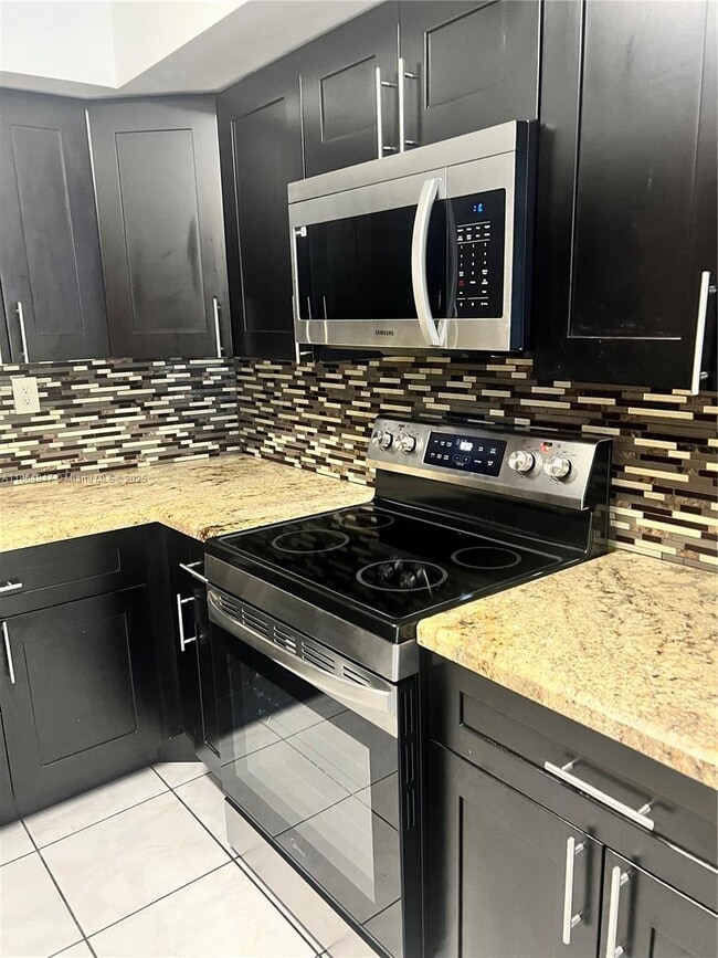 Foto del edificio - 3621 NW 95th Terrace