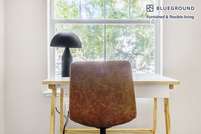 Foto del edificio - 1850 Nantucket Cir