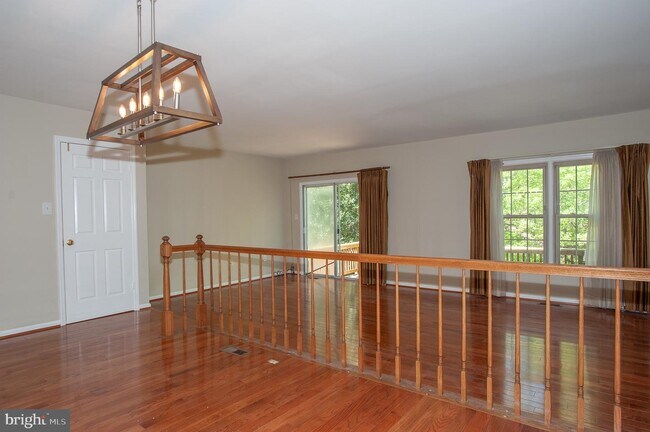 Building Photo - 5946 Woodfield Estates Dr