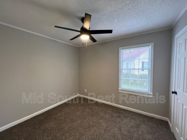 Foto del edificio - 1147 Goodman St