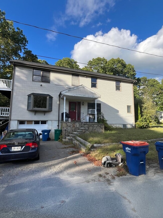 Building Photo - 2 Br / 2Ba Home with water views in Wareha...