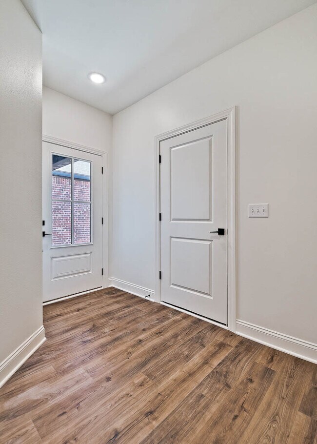 Building Photo - 271 Turnberry Ct