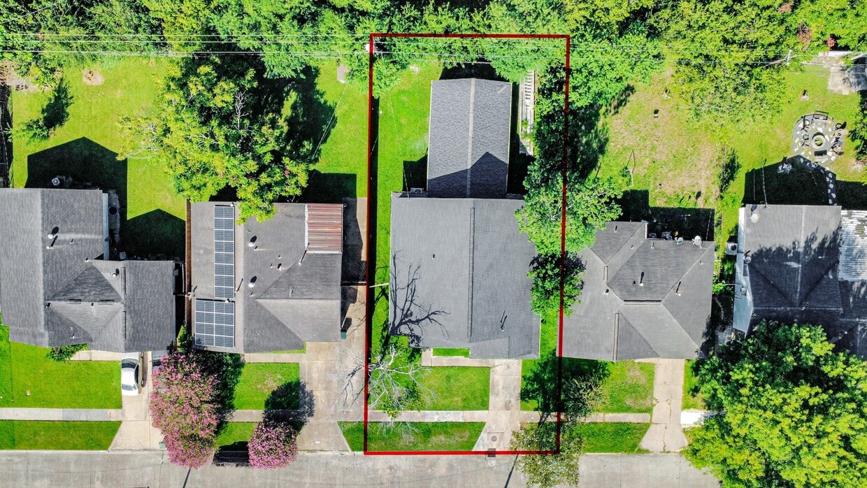 Primary Photo - 2214 Purdue St