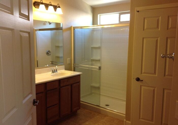Foto del edificio - Bright & Airy 4-Bedroom in Willow Ridge Co...