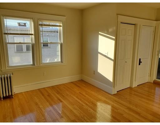 Foto del edificio - 293 Belgrade Ave