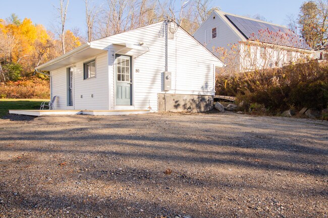 Foto del edificio - 80 Brigham Rd