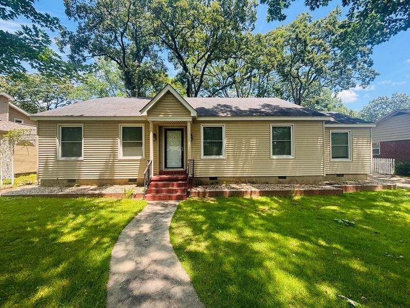 Primary Photo - 305 Dooley Rd