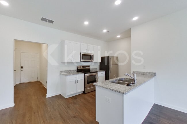 Building Photo - 115 Dudley Wy