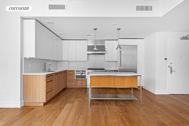 Building Photo - 147 Hope St