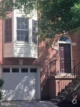 Building Photo - 5713 Wood Creek Ln