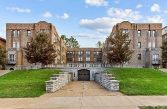 Building Photo - 7334 Forsyth Blvd