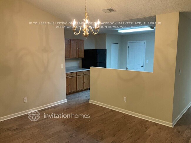 Foto del edificio - 3035 Pebble Creek Ln