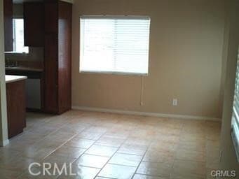 Foto del edificio - 8998 Mango Ave