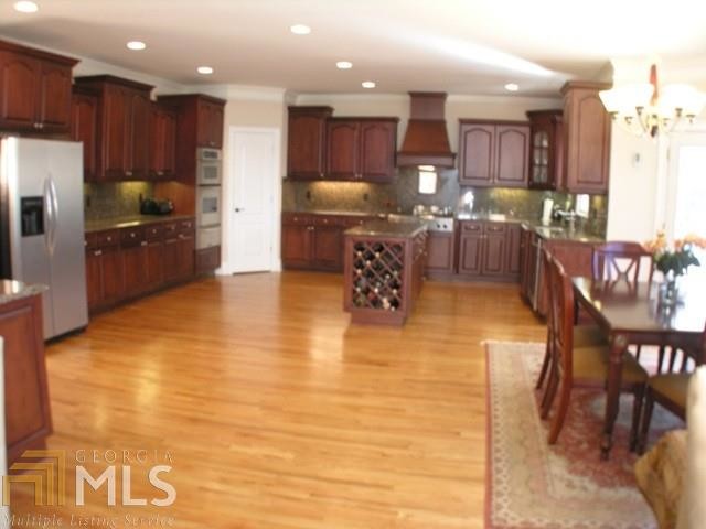 Building Photo - 4945 Prestbury Dr