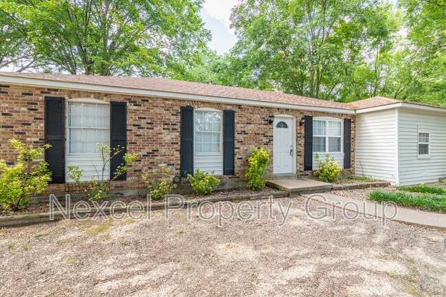 Building Photo - 2248 Colonial Hills Dr