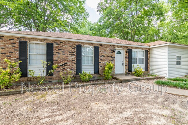 Foto del edificio - 2248 Colonial Hills Dr