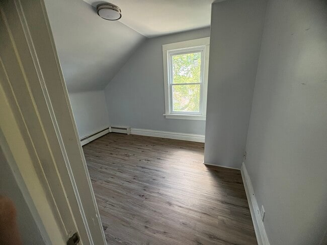 Building Photo - 205 Rowell Ave
