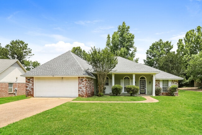 Building Photo - 516 Brentwood Dr