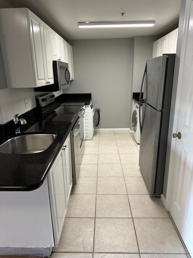 Foto del edificio - 2080 Greenview Shores Blvd