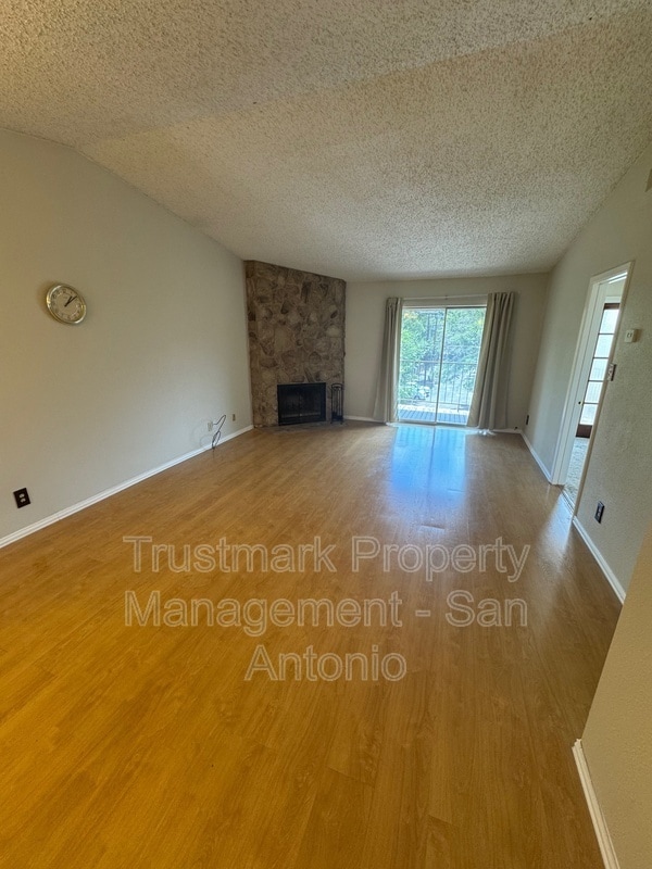 Building Photo - 4119 Castlewood
