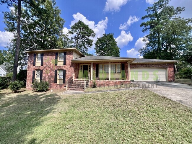 Building Photo - 300 Lydgate Dr