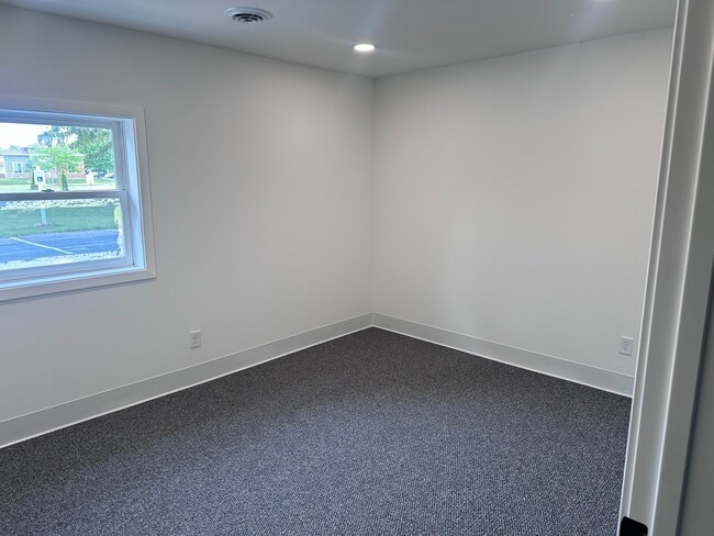 Foto del edificio - 6714 W Mequon Rd
