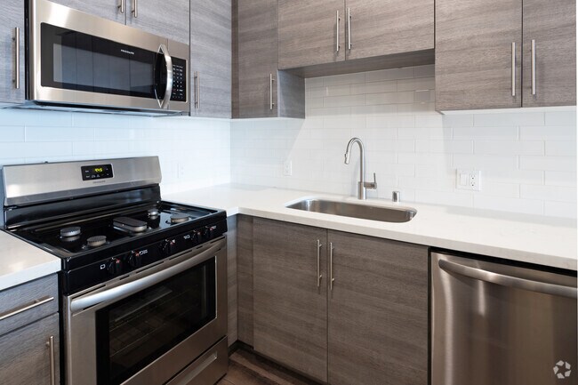 1HAB, 1.5BA - 4965 S Centinela Ave