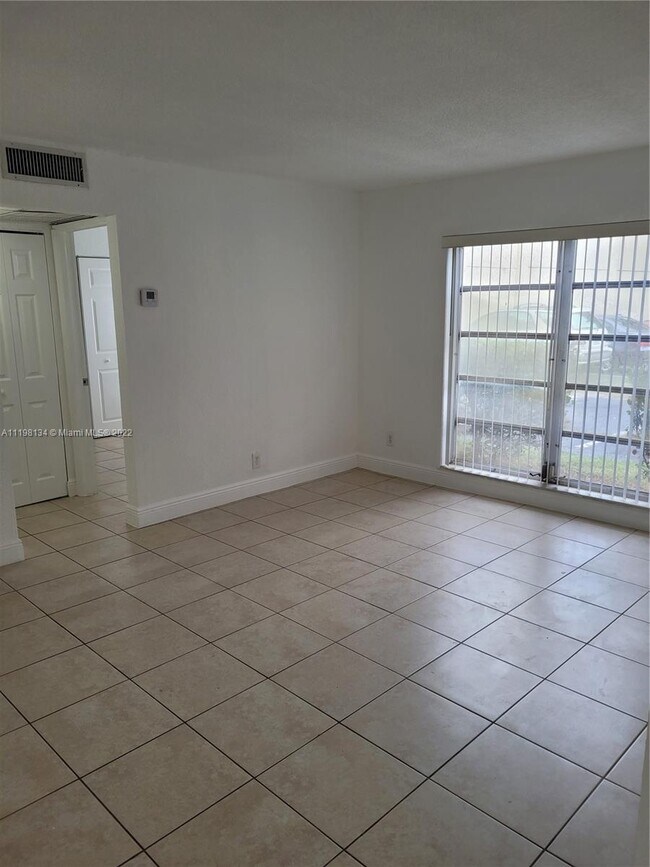 Building Photo - 4509 Treehouse Ln
