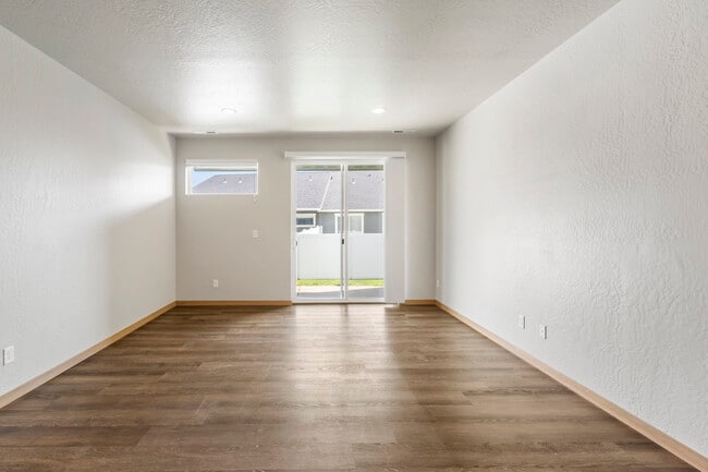 1366 - Majestic Villas