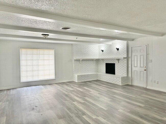 Building Photo - 4209 Camelot Ave