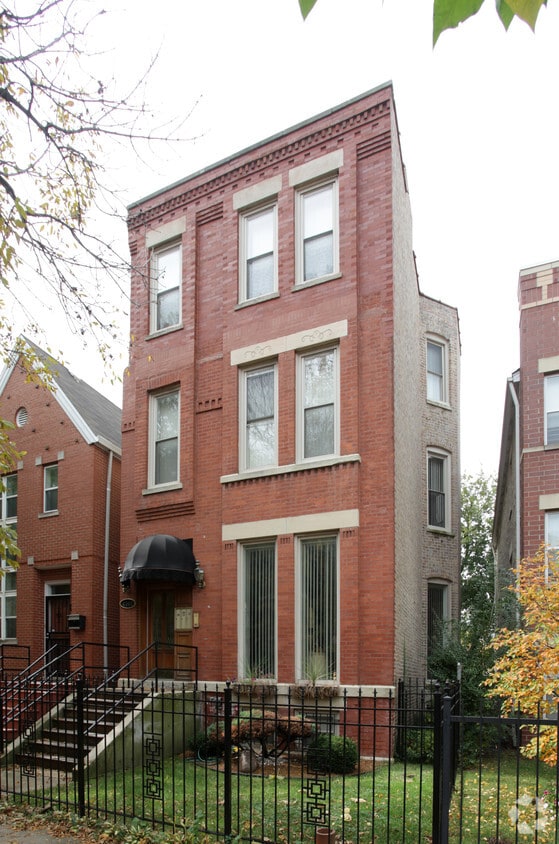 Primary Photo - 4340 S Greenwood Ave