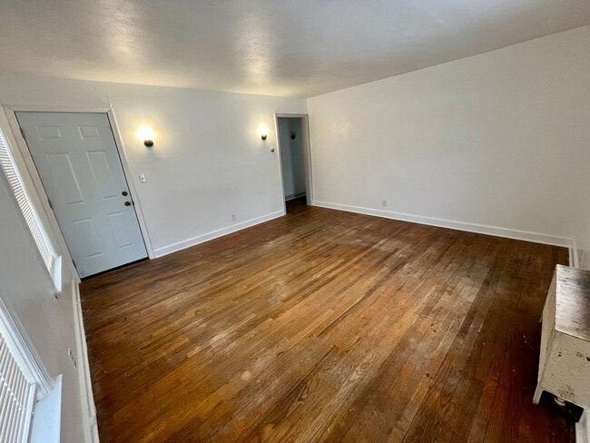 Building Photo - 97 Mitchell Ave