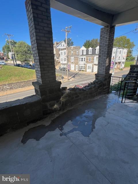 Primary Photo - 710 Main St