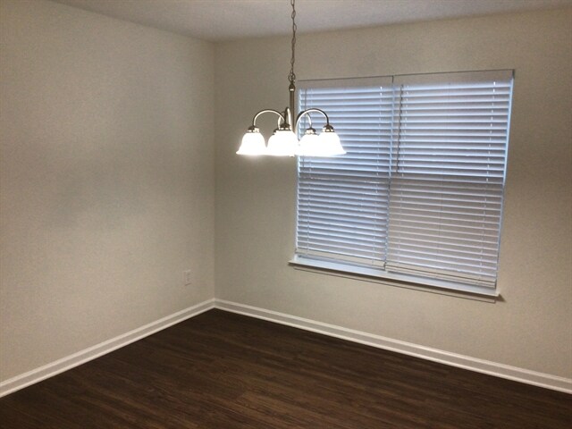 Building Photo - 557 Shannon Ridge Court