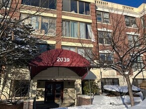 Building Photo - 2039 Commonwealth Ave