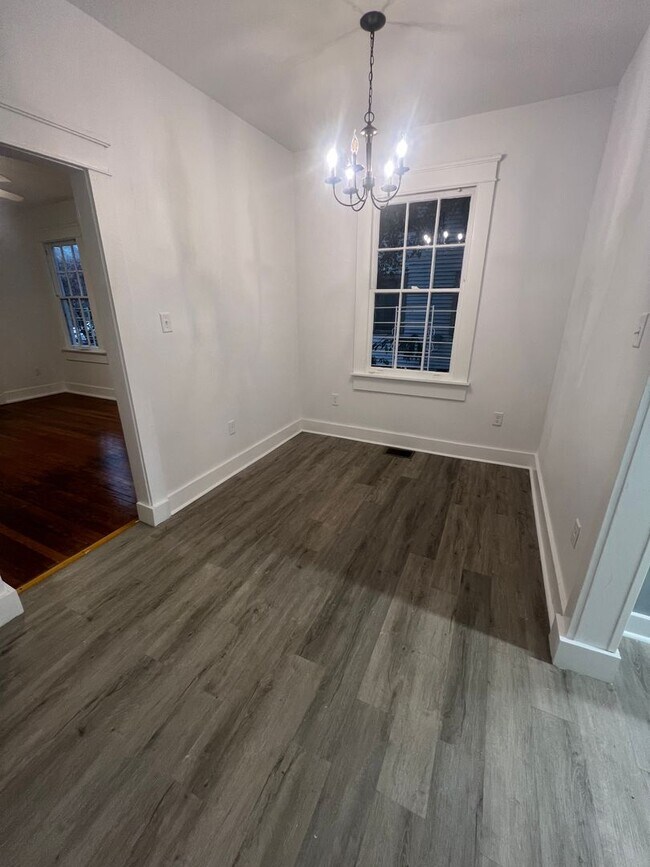 Foto del edificio - 2207-2207 Broadway St