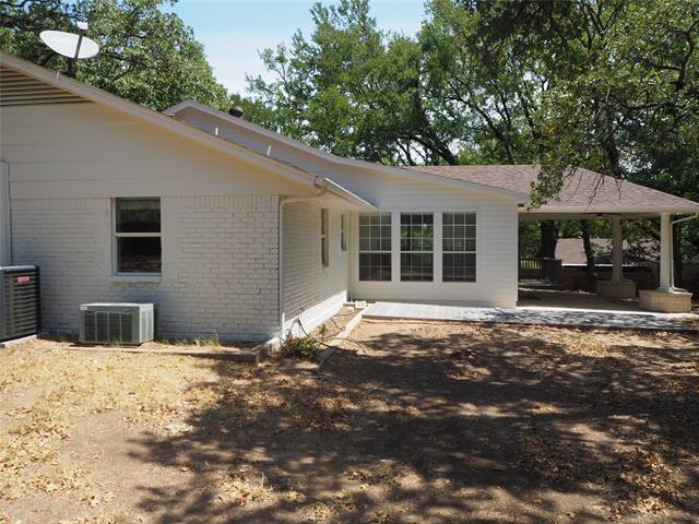 Building Photo - 1416 Country Club Rd