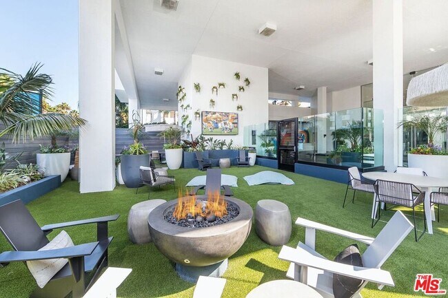 Foto del edificio - 25 S 15th Pl