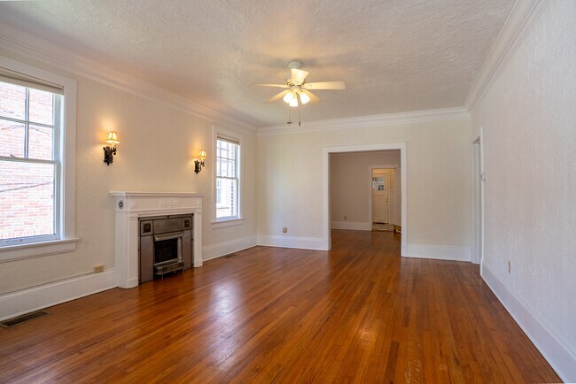 Foto del edificio - 2733 Herschel St