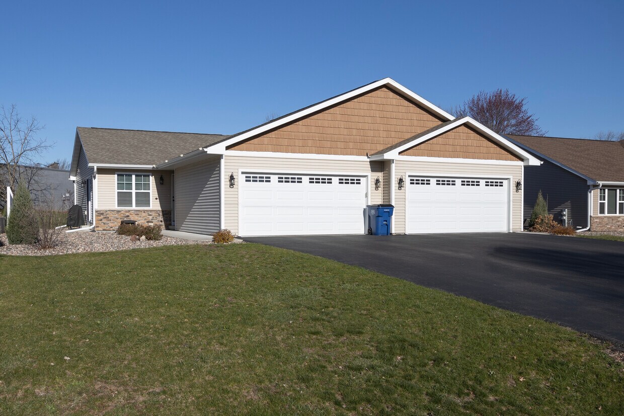 227368 Dove Ave, Wausau, WI 54401 House Rental in Wausau, WI