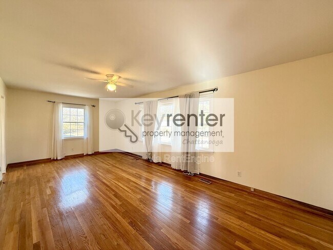 Photo - 1322 Koblan Dr House