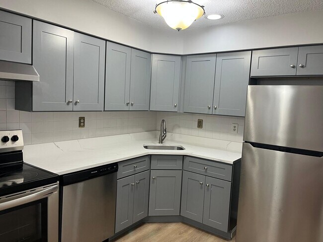 Kitchen - 2403 Aspen Dr