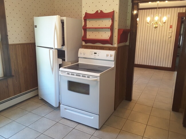 Building Photo - 15-21 McBride