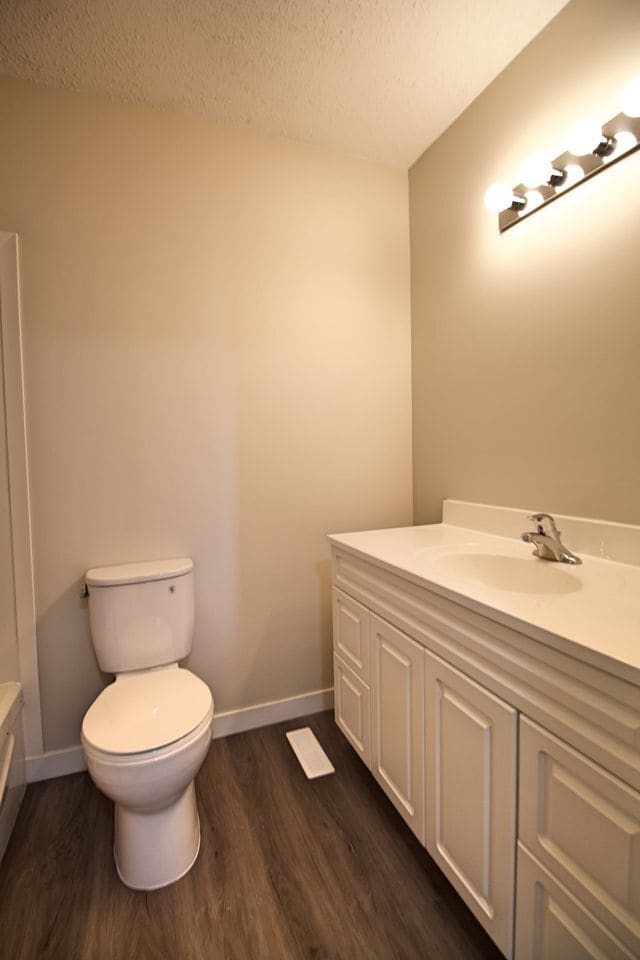 4201-4246 46 St