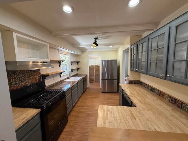 Foto del edificio - 230 Bethel Rd