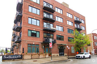 Building Photo - 1152 W Fulton Market