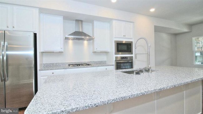 Building Photo - 9342 Sweet Bay Magnolia Ct