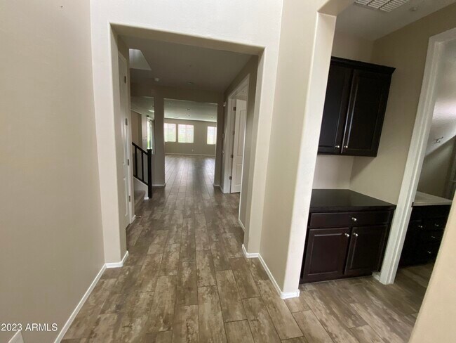 Building Photo - 3386 E Tiffany Ct