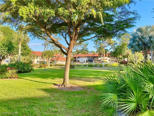 Foto del edificio - 4955 Pepper Cir